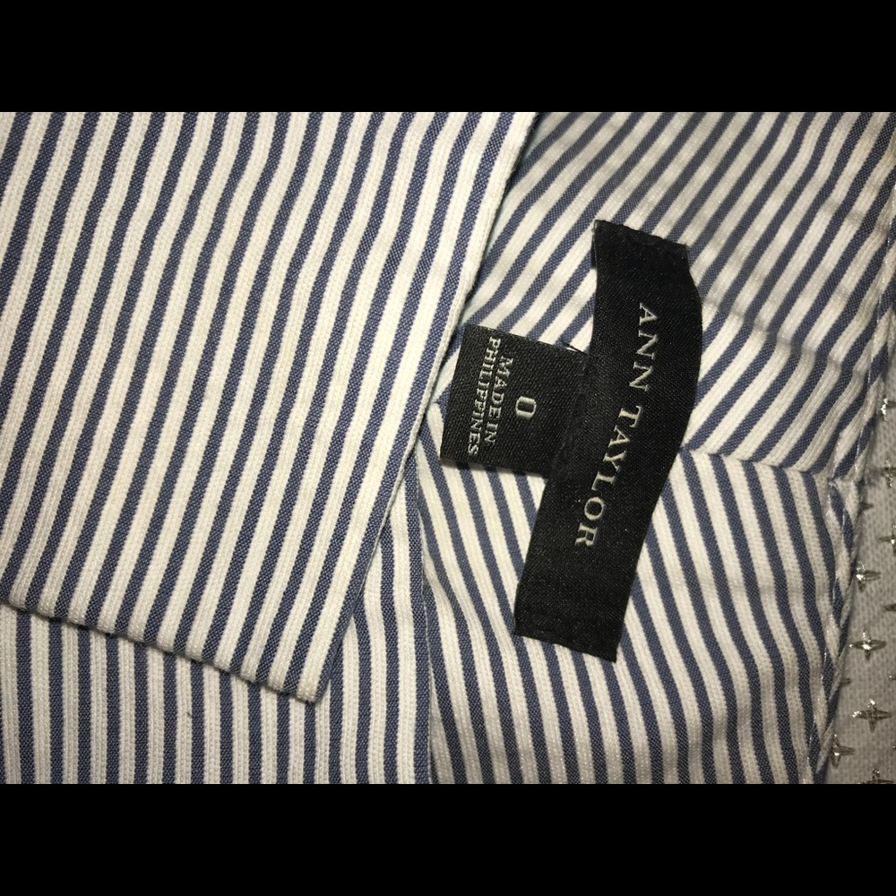 Navy Blue Ann Taylor cropped pants